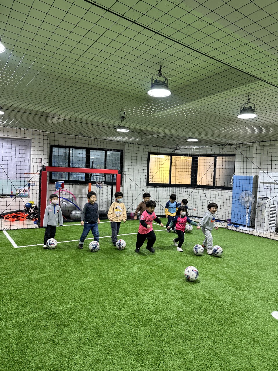 어썸풋볼아카데미 공지,사진공유-수요일 5.6세부 4시20분타임-74239085689.jpg