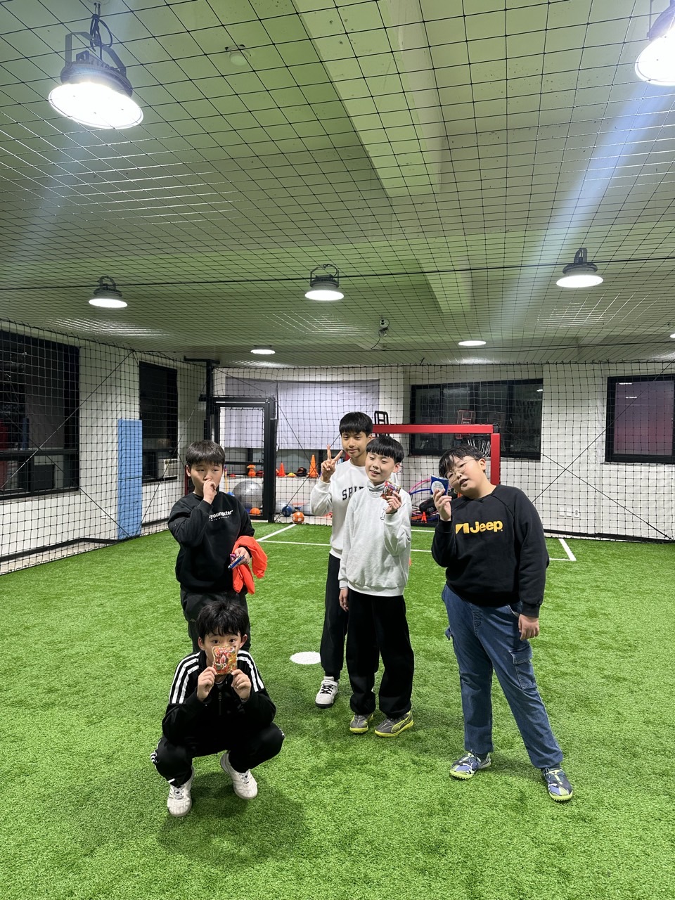 어썸풋볼아카데미 공지,사진공유-월요일 고학년 5시30분타임-74373506222.jpg