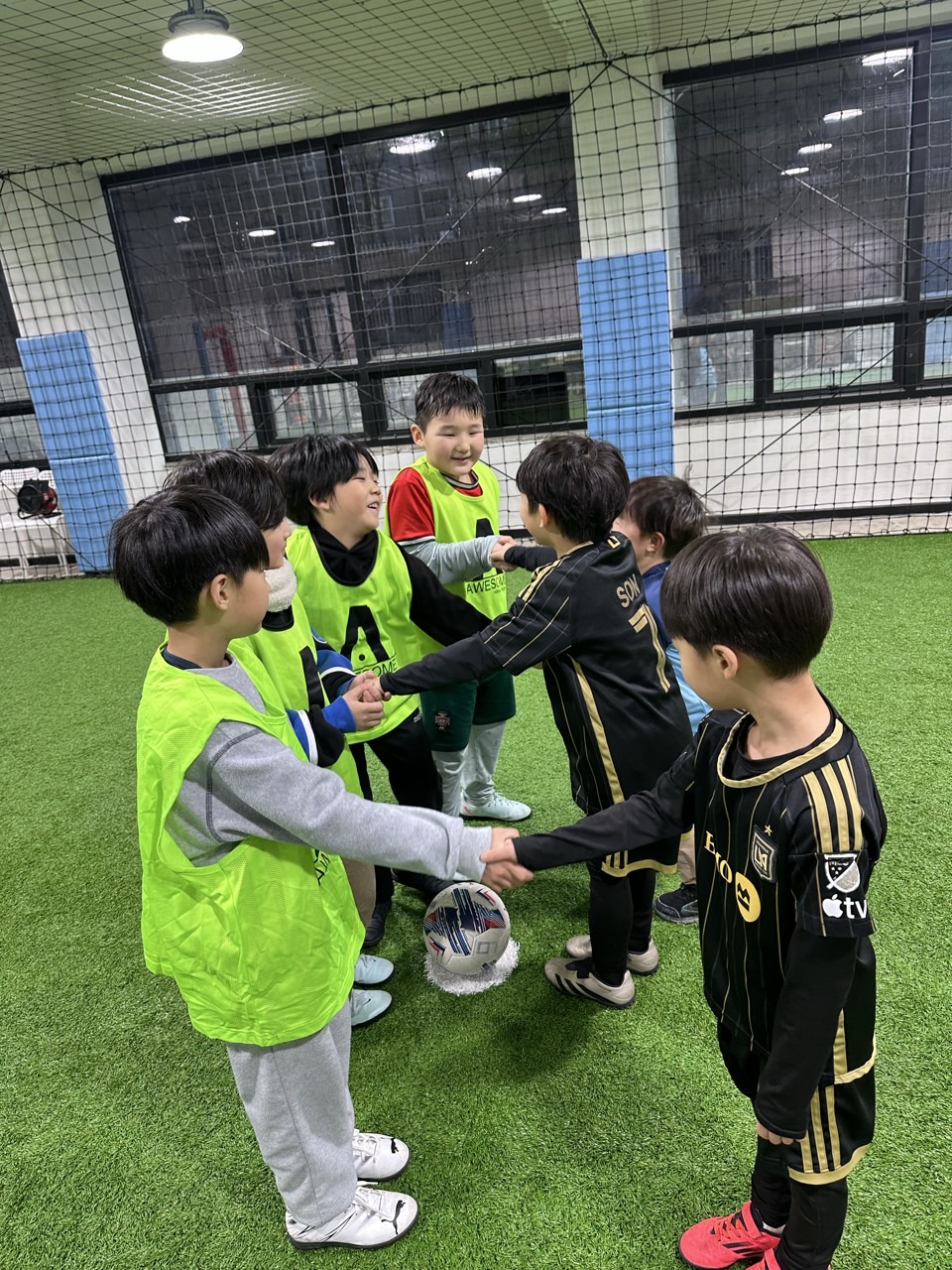 어썸풋볼아카데미 공지,사진공유-금요일 1.2학년부 4시20분-75470767782.jpg