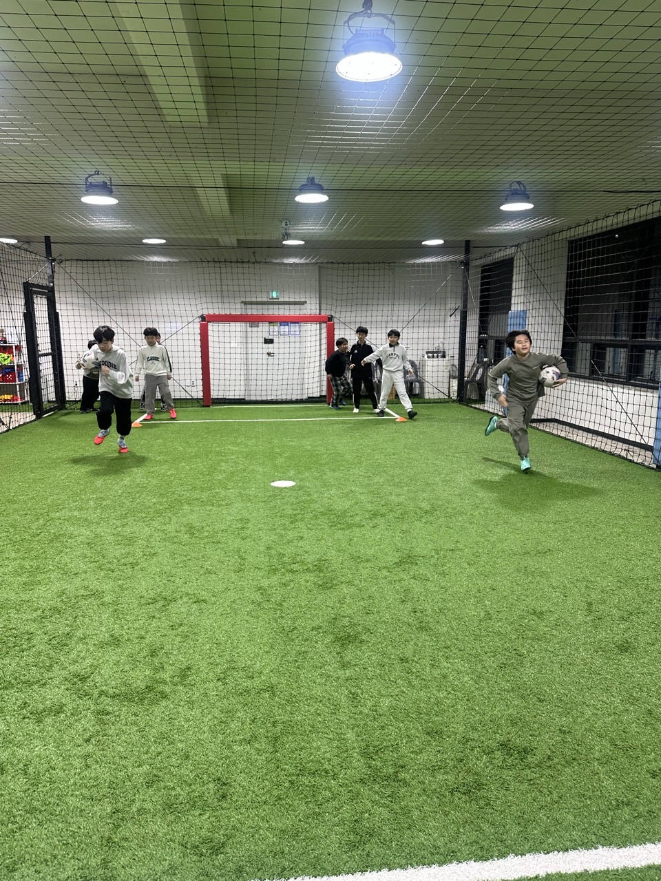어썸풋볼아카데미 공지,사진공유-금요일 3.4학년부 5시30분타임-75180118371.jpg