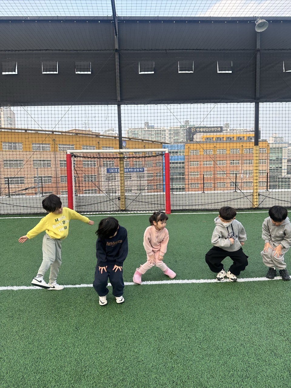 어썸풋볼아카데미 공지,사진공유-목요일 유치부 5시타임-75470738223.jpg