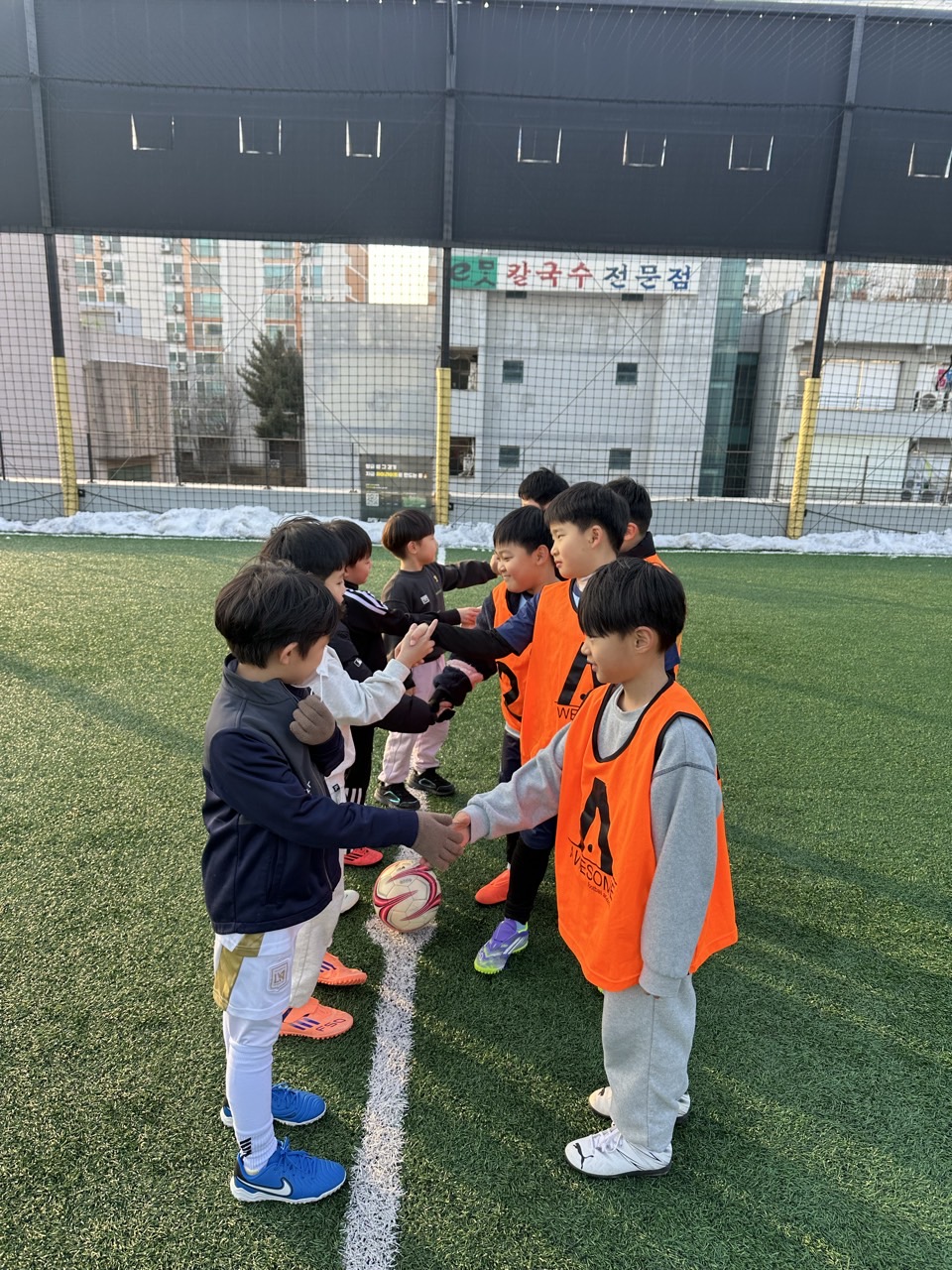 어썸풋볼아카데미 공지,사진공유-화요일 1.2학년부 4시20분타임-75398897179.jpg