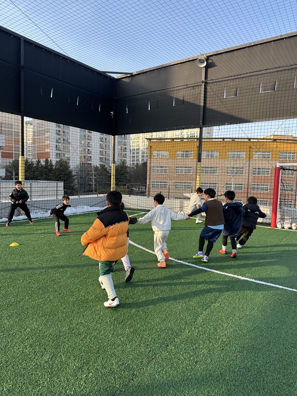 어썸풋볼아카데미 공지,사진공유-화요일 1.2학년부 4시20분타임-75398893732.jpg